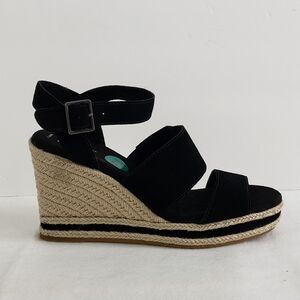 Toms Leather Wedge Sandals!